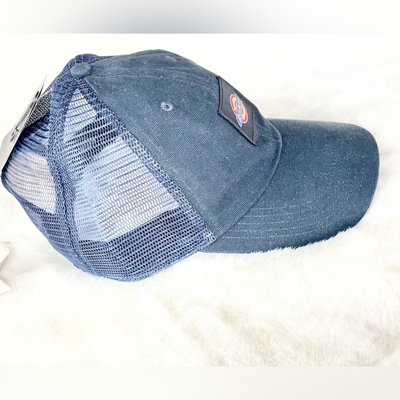 New with tags DICKIES NAVY BLUE HAT w/ logo. MESH backing . Adjustable #dickies - Picture 2 of 4